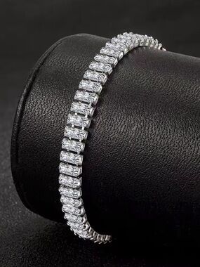 925 Sterling Silver Sparkling Crystal Tennis Bracelet Elegant Luxury Glam 7”